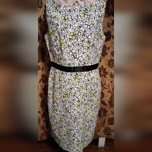 Cynthia Howie White Sleeveless Sheath dress w/Butterfly Motif. Sz 14